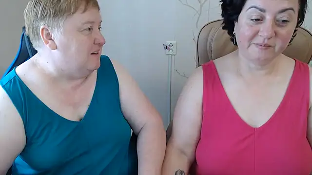 Snapshot of Lindy-Jeanie chatting on June 2026 08:28:01 AM Lindy-Jeanie online show from June 2026 08:28:01 AM