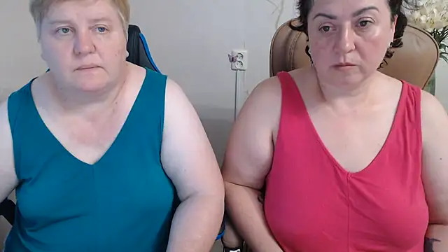 Snapshot of Lindy-Jeanie chatting on July 2026 06:02:02 PM Lindy-Jeanie online show from July 2026 06:02:02 PM