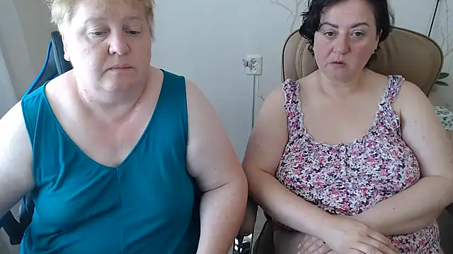Snapshot of Lindy-Jeanie chatting on July 2026 11:05:02 AM Lindy-Jeanie online show from July 2026 11:05:02 AM