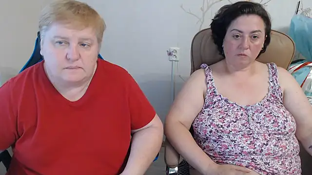 Snapshot of Lindy-Jeanie chatting on July 2026 04:47:02 PM Lindy-Jeanie online show from July 2026 04:47:02 PM