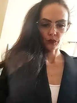 pimentinha02 online show from April 2026 01:44:01 PM