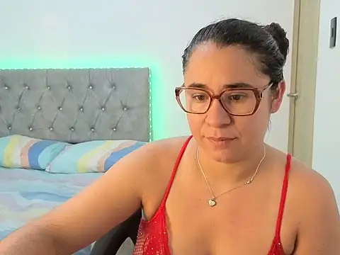 estrellajunior online show from June 2026 11:22:02 AM