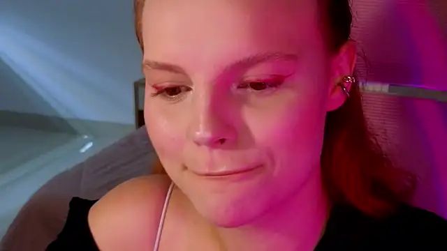 mollybossy online show from April 2026 05:19:08 AM