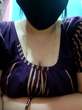 tulidas96778 online show from April 2026 10:43:01 AM