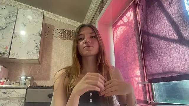 Lili Kilian online show from April 2026 12:10:02 PM