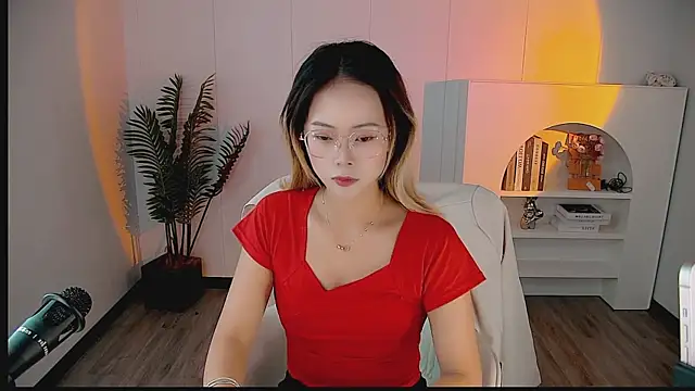 zhoulan-bb online show from April 2026 02:51:02 AM