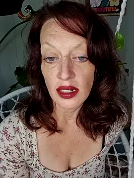 PurpleBunnyxo online show from July 2026 04:15:02 PM