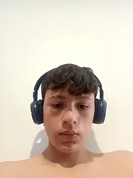 Snapshot of fercho_steel_twink chatting on March 2026 04:55:01 PM fercho steel twink online show from March 2026 04:55:01 PM