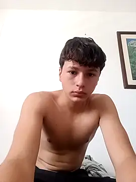 Snapshot of fercho_steel_twink chatting on April 2026 08:25:02 PM fercho steel twink online show from April 2026 08:25:02 PM