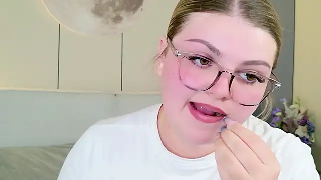 WendyPage online show from July 2026 03:52:01 PM
