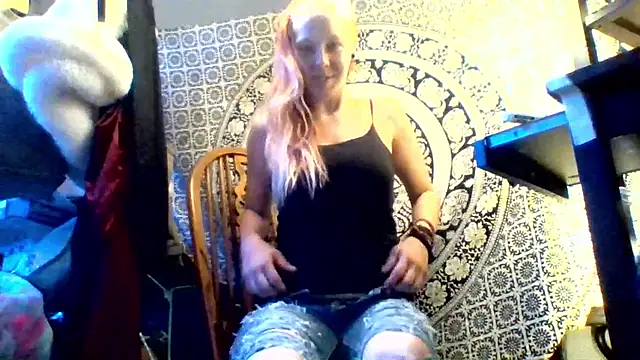 Ambionce online show from May 2026 12:01:01 PM