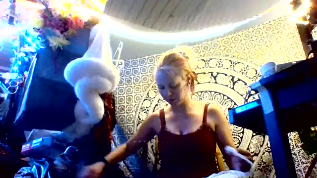 Ambionce online show from May 2026 11:05:01 AM