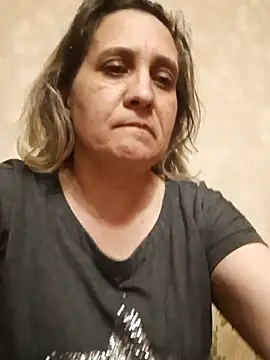 Snapshot of KatieLove133 chatting on March 2026 04:43:01 PM KatieLove133 online show from March 2026 04:43:01 PM