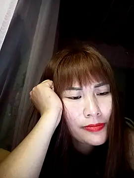 Lucxy-ki6 online show from April 2026 02:33:02 PM