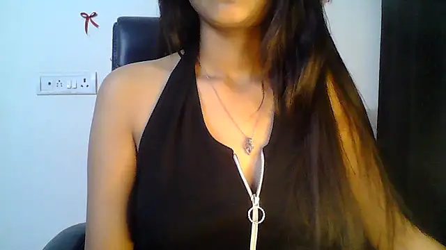 Hot Deepansi02 online show from May 2026 05:55:02 PM