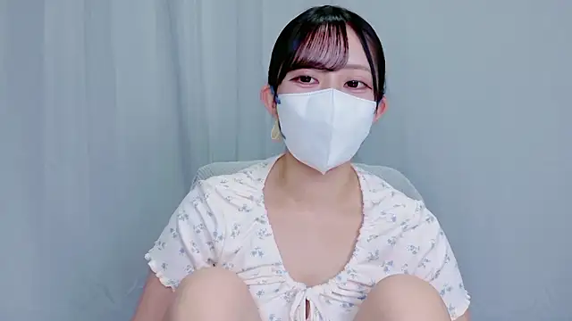 Snapshot of Sakura_sweety_ chatting on April 2026 06:05:02 AM Sakura sweety online show from April 2026 06:05:02 AM