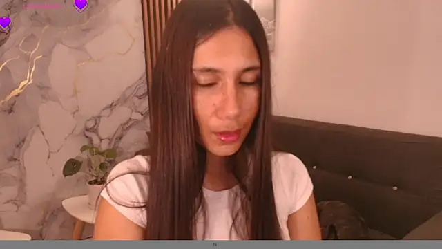 Snapshot of LucyBecker chatting on April 2026 10:12:02 PM LucyBecker online show from April 2026 10:12:02 PM