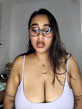 Mia skyy18 online show from May 2026 01:03:02 AM
