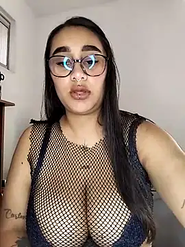 Mia skyy18 online show from May 2026 01:40:01 PM