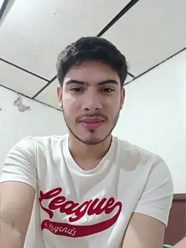 ApoloGray   online show from April 2026 07:56:02 PM