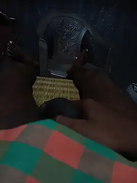 Snapshot of kingcouple89 chatting on April 2026 07:04:02 PM kingcouple89 online show from April 2026 07:04:02 PM