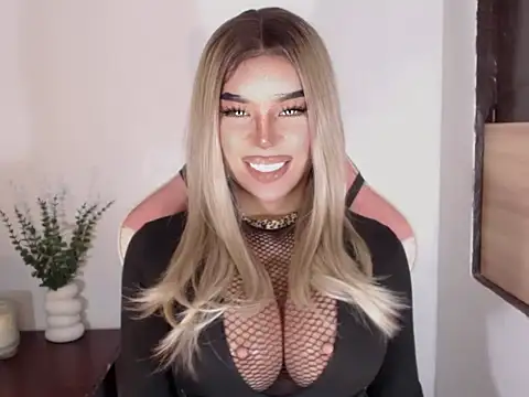 Snapshot of Zandralopez chatting on March 2026 02:40:02 PM Zandralopez online show from March 2026 02:40:02 PM