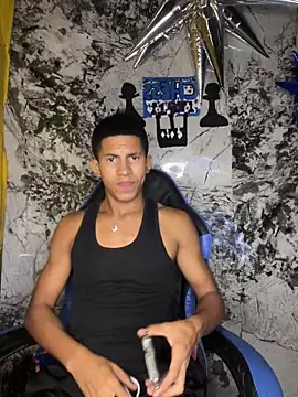 Snapshot of carlos_hot12 chatting on March 2026 04:07:02 AM carlos hot12 online show from March 2026 04:07:02 AM