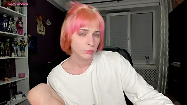 sweet peach    online show from May 2026 08:28:02 PM