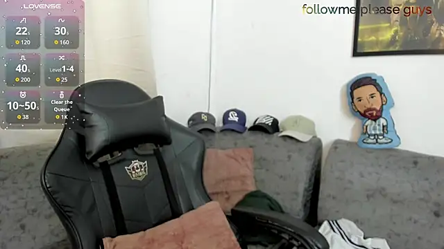 sweetlatinoboy online show from June 2026 12:09:01 PM