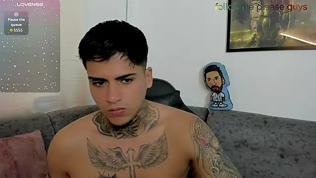 sweetlatinoboy online show from June 2026 01:12:02 PM