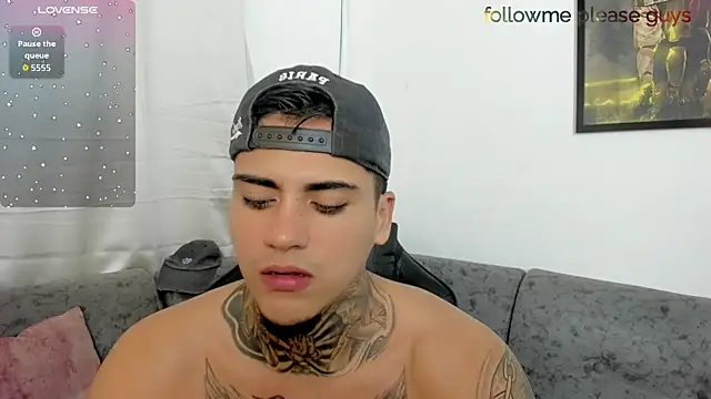 sweetlatinoboy online show from July 2026 10:25:01 PM