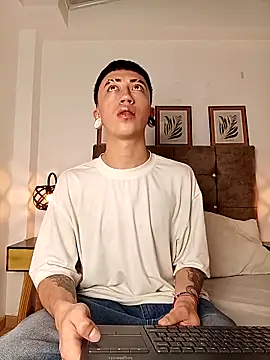 Yoshua Smith online show from March 2026 01:14:02 PM