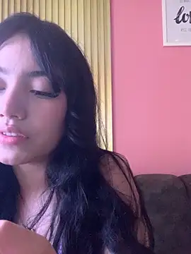 MayyBonita online show from June 2026 06:57:02 PM