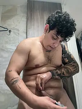 Niccolo Noir online show from April 2026 01:38:01 AM