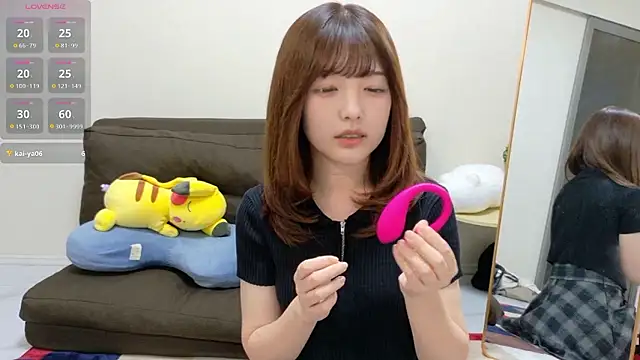 Snapshot of Kotori- chatting on March 2026 01:54:02 AM Kotori- online show from March 2026 01:54:02 AM