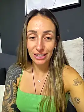 NicoleKaiser online show from May 2026 07:11:02 PM