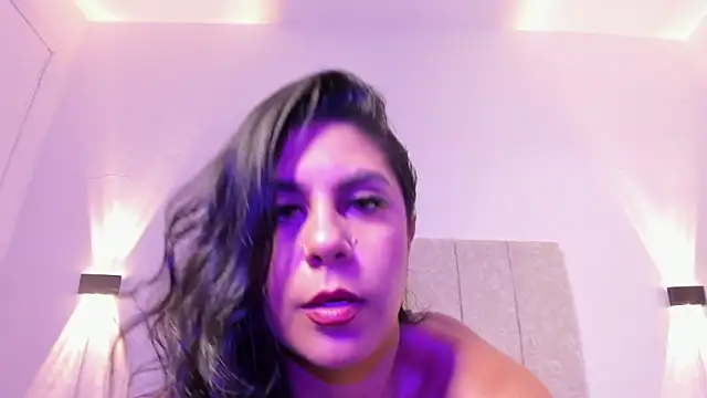 ada lee1 online show from May 2026 02:39:01 AM
