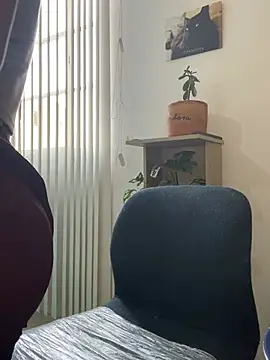 Snapshot of Roxa420 chatting on March 2026 07:17:01 PM Roxa420 online show from March 2026 07:17:01 PM