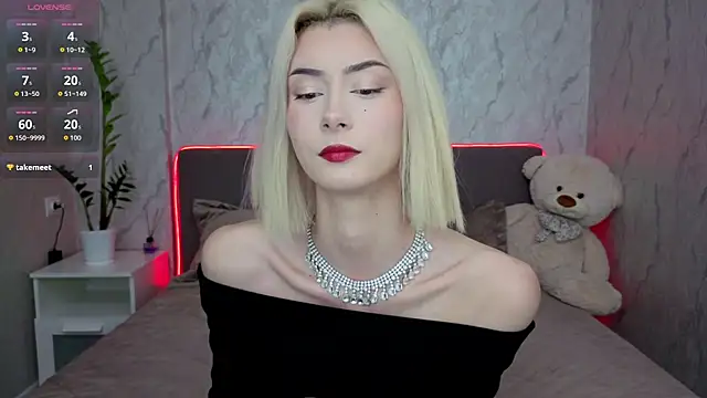 kittysocutie online show from May 2026 12:30:02 AM