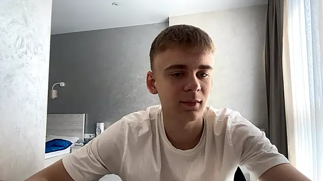 Snapshot of SoloFury chatting on March 2026 09:23:02 AM SoloFury online show from March 2026 09:23:02 AM