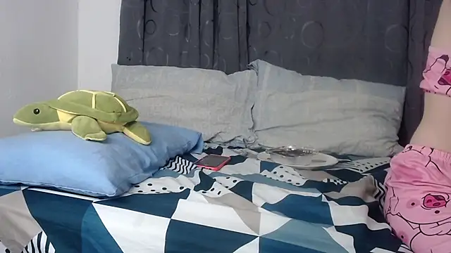 Snapshot of Fantasy-Dreams chatting on June 2026 11:24:02 PM Fantasy-Dreams online show from June 2026 11:24:02 PM