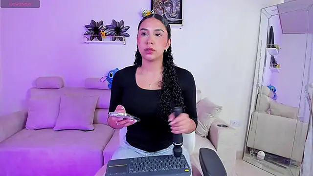 april smiith1 online show from May 2026 12:23:01 PM
