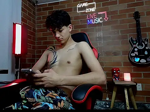 Kurtt   online show from March 2026 03:33:02 AM