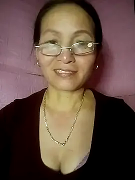 Snapshot of Lliygy chatting on May 2026 12:54:01 PM Lliygy online show from May 2026 12:54:01 PM