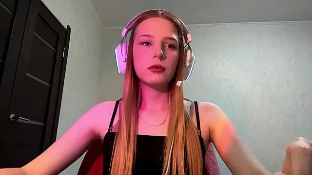 hikkiii online show from March 2026 12:36:01 AM