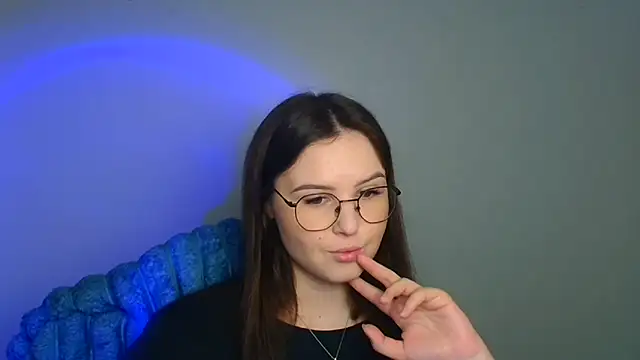 Nika nik a online show from March 2026 06:13:01 AM