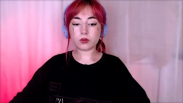 MistressEdith online show from April 2026 07:07:02 PM