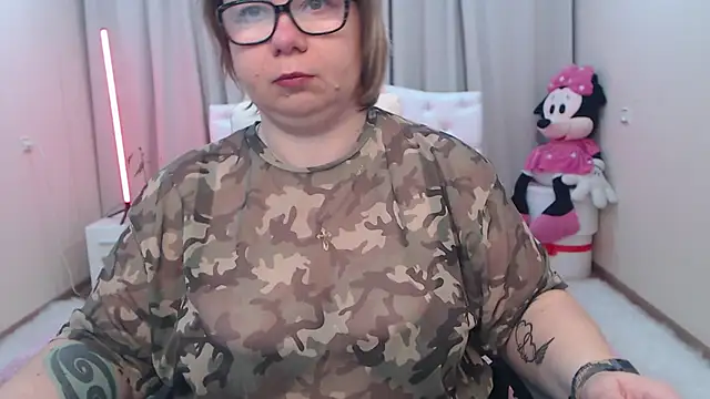 BonnnyBoobsy online show from May 2026 05:45:01 AM