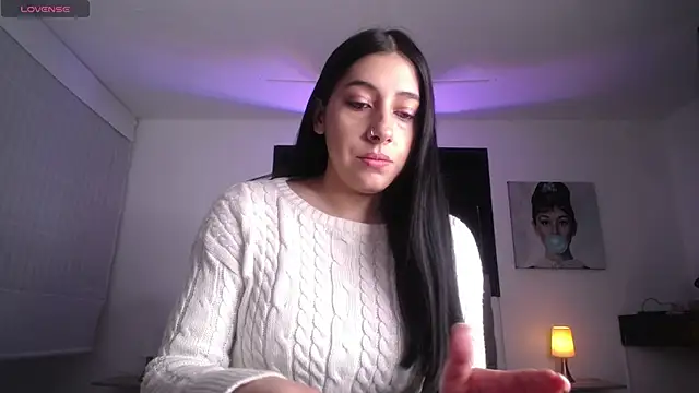 Melannyy V online show from June 2026 01:14:01 PM