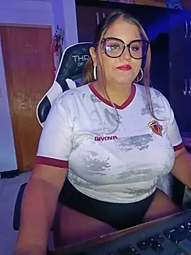 Snapshot of Bonny_rousse01 chatting on June 2026 11:52:02 AM Bonny rousse01 online show from June 2026 11:52:02 AM